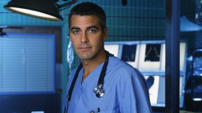 Un primo piano di George Clooney in E.R. - Medici in prima linea