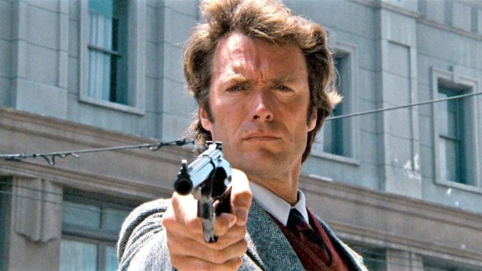 Un primo piano di Clint Eastwood in Ispettore Callaghan: il caso Scorpio è tuo!